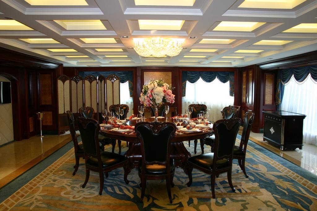 Dynasty International Hotel Kunming Exterior foto